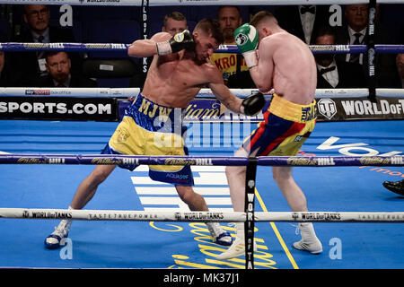 Londra, Regno Unito. Il 5 maggio, 2018. Martin J Ward vs James Tennyson incontro di boxe presso l'arena O2. Credito: Guy Corbishley/Alamy Live News Foto Stock