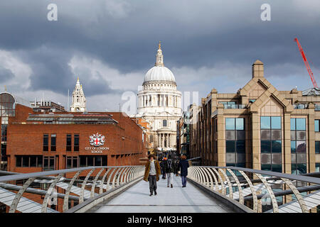 Londra, UK: Febbraio 26, 2018: La City of London School, noto anche come CLS è un giorno indipendenti scuola per ragazzi, situato nella città di Londra. Foto Stock