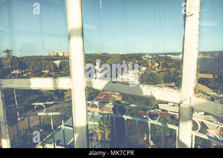 Vista dal faro di quartiere storico in Colonia del Sacramento, Uruguay Foto Stock