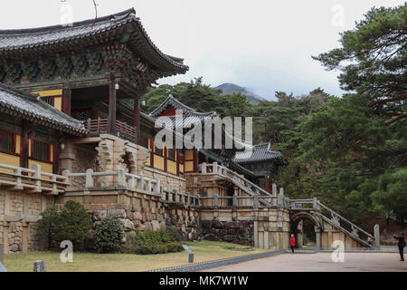 Impressionante Bulguksa Tempio, il migliore esempio di architettura di Silla e muratura in pietra,è in testa il tempio per l'Ordine Jogye della Corea del Buddismo in Corea del Sud Foto Stock