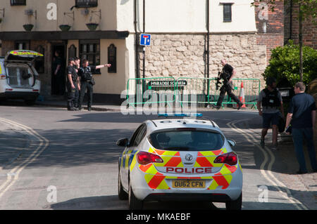 Oxford, Oxfordshire, Regno Unito. Il 7 maggio 2018, la polizia incidente nel centro di Oxford Credito: Stanislav Halcin/Alamy Live News Foto Stock