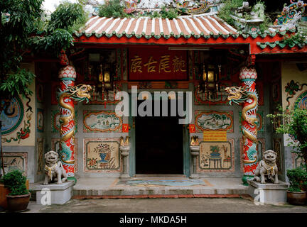 Storia tailandese - Leng Buai Yia La Tempio Sacrario in Chinatown a Bangkok in Tailandia in Asia del sud-est in estremo oriente. Il più antico santuario cinese in Thailandia. Foto Stock