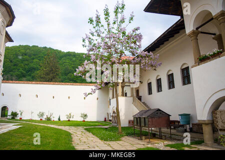 Il Monastero di Horezu in Romania, visto dall'esterno. Foto Stock