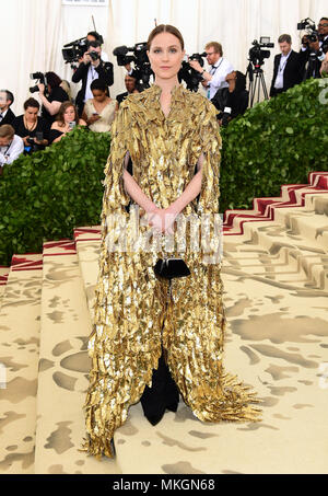 Evan Rachel Wood frequentando il Metropolitan Museum of Art Costume Institute Gala benefici 2018 in New York, Stati Uniti d'America. Foto Stock