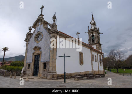 Igreja de Santo António da Torre Velha chiesa cattolica a Ponte de Lima, regione del Minho del Portogallo, Europa Foto Stock