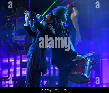 MIRAMAR FL - maggio 06: Joel Smallbone, Luca Smallbone di per King & Country esegue al Miramar Parco Regionale anfiteatro maggio su 6, 2018 in Miramar, Florida Persone: Joel Smallbone, Luca Smallbone Foto Stock