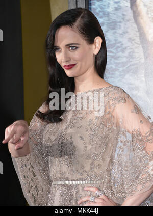 Eva Green che arrivano al 300 ascesa di un Impero Premiere al Chinese Theatre di Los Angeles.un  Eva Green 102 Red Carpet Event, verticale, STATI UNITI D'AMERICA, industria cinematografica, celebrità, fotografia, Bestof, arte cultura e intrattenimento, Topix celebrità moda / Verticale, meglio di, evento nella vita di Hollywood - California, moquette rossa e dietro le quinte, USA, industria cinematografica, celebrità, movie celebrità, personaggi televisivi, musica celebrità, fotografia, Bestof, arte cultura e intrattenimento, Topix, headshot, verticale, una persona, dall'anno , 2014, inchiesta tsuni@Gamma-USA.com Foto Stock