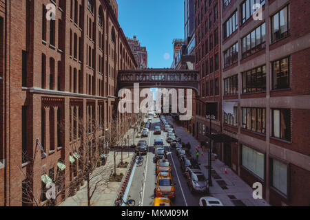 West 16th Street guardando ad est dall'Highline. Foto Stock