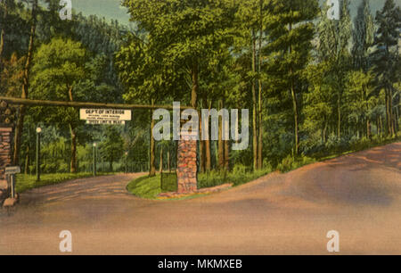 Strada per Gulpha Gorge, parco nazionale di Hot Springs Foto Stock