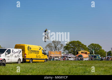 Netley Marsh, Hampshire, Regno Unito. Il 6 maggio 2018. Il primo giorno, dei due giorni di manifestazione, Hampshire Game & Country Fair attrae folle su una calda giornata di sole. Foto Stock