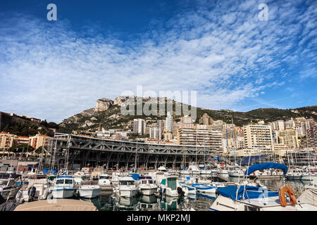 Principato di Monaco, skyline della città dal Porto Ercole Foto Stock