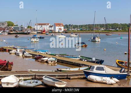 Woodbridge Tide Mill. Estuario del Deben, Suffolk, Inghilterra, Regno Unito Foto Stock