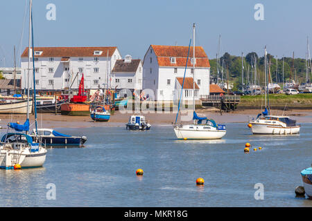 Woodbridge Tide Mill. Estuario del Deben, Suffolk, Inghilterra, Regno Unito Foto Stock