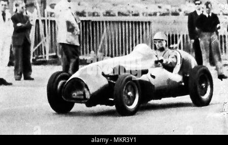 British motor racing campione Stirling Moss (Sir Stirling Moss Craufurd OBE) vincitore del Trofeo di Londra, Crystal Palace degli anni cinquanta Foto Stock