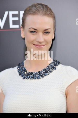 Yvonne Strahovski presso la sbornia Parte II Premiere al Chinese Theatre di Los Angeles.a Yvonne Strahovski  12 Red Carpet Event, verticale, STATI UNITI D'AMERICA, industria cinematografica, celebrità, fotografia, Bestof, arte cultura e intrattenimento, Topix celebrità moda / Verticale, meglio di, evento nella vita di Hollywood - California, moquette rossa e dietro le quinte, USA, industria cinematografica, celebrità, movie celebrità, personaggi televisivi, musica celebrità, fotografia, Bestof, arte cultura e intrattenimento, Topix, headshot, verticale, una persona, dall'anno , 2011, inchiesta tsuni@Gamma-USA.com Foto Stock