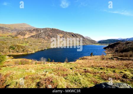 Llyn Dinas nel Parco Nazionale di Snowdonia. Alla scoperta del nord del Galles. Foto Stock