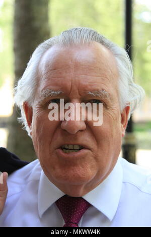 8 maggio 2018 Lord Peter Hain fotografato in Westminster London . Egli ha dato il suo consenso per il fotografo per la fotografia da adottare. I politici britannici. MPS. Signori. Foto Stock