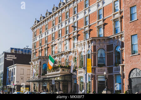 Dublino, Irlanda - 6 Maggio 2018: esterno del Shelbourne Hotel nel centro della città di Dublino Foto Stock