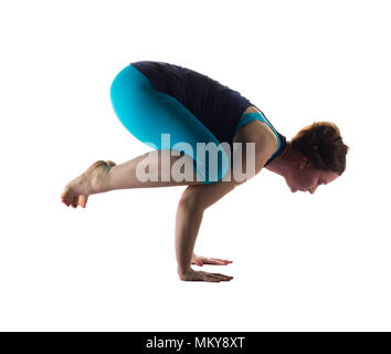 Lo Yoga handstand dalla bella donna Foto Stock