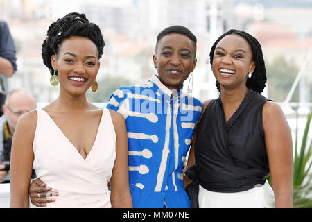 (L-R) Sheila Munyiva, Samantha Mugatsia e direttore Wanuri Kahiu al 'Rafiki' photocall durante la settantunesima Cannes Film Festival presso il Palais des Festivals il 9 maggio 2018 a Cannes, Francia. Credito: Giovanni Rasimus/Media punzone ***Francia, Svezia, Norvegia, DENARK, Finlandia, STATI UNITI D'AMERICA, REPUBBLICA CECA, SUD AMERICA SOLO*** Foto Stock