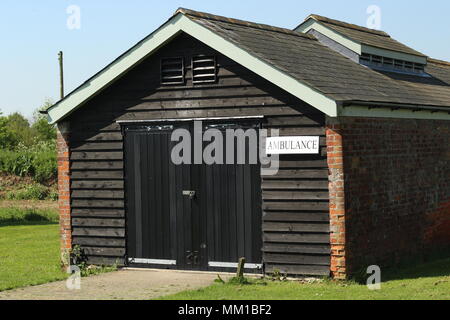 WW1 militare inglese Heritage Site - stazione di ambulanza e morgue edificio a Stow Maries Grande Guerra Aerodrome, Purleigh, Essex. Foto Stock