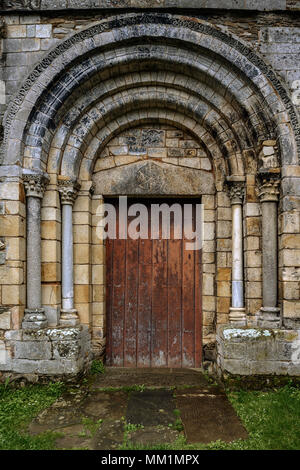 Più antica cattedrale conservati in Spagna e il primo che è stato costruito in Europa meridionale. San Martiño de Mondoñedo, Ria de Foz, Galizia, sesto secolo, tra Foto Stock