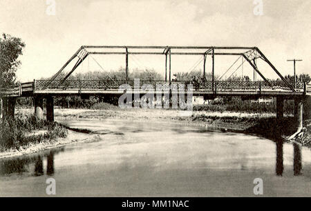 Ponte sulla coda di Lontra di fiume. Breckenridge. 1910 Foto Stock