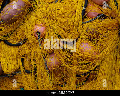 Rete da pesca con galleggianti di sughero Foto Stock