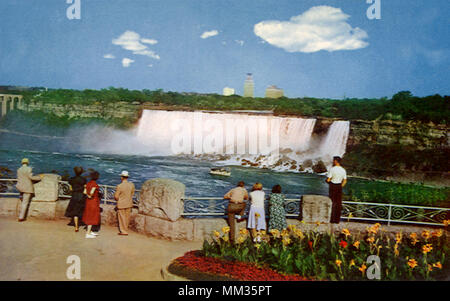 American cade dal Parco. Cascate del Niagara. 1959 Foto Stock