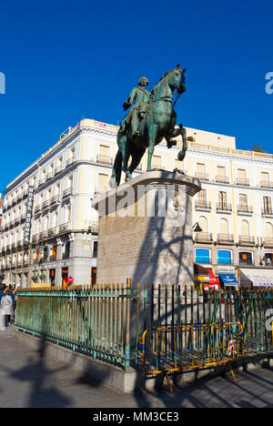 Statua di Carlos III, Carlo III di Spagna, Plaza de la Puerta del Sol di Madrid, Spagna Foto Stock