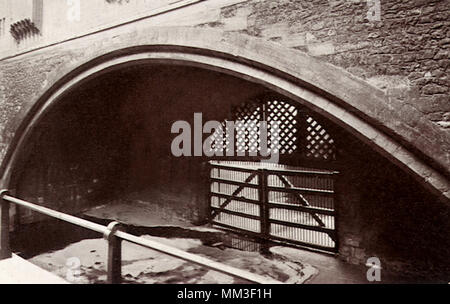 Traditori' Gate a Torre di Londra. 1930 Foto Stock