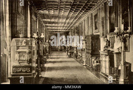 Grand corridoio al castello. Windsor. 1910 Foto Stock