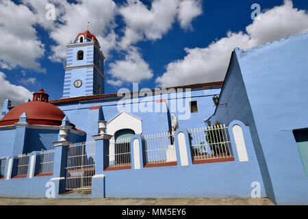 La facciata della coloniale chiesa parrocchiale di Santo Spirito in Sancti Spiritus comune su Cuba Foto Stock