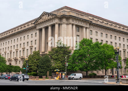 Washington, DC -- Maggio 6, 2018. L'Agenzia per la protezione ambientale, situato alla costituzione Ave. e xii San solo uso editoriale. Foto Stock