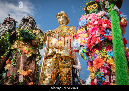 Bancroft giardini, Stratford-Upon-Avon, Warwickshire, Regno Unito. Il 22 aprile 2018. Il vincitore del Regno Unito la prima nazionale statua vivente campionato attratti Foto Stock