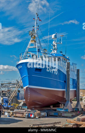 MACDUFF ABERDEENSHIRE SCOZIA CANTIERE O cantiere di costruzione di una nuova nave parte due Foto Stock