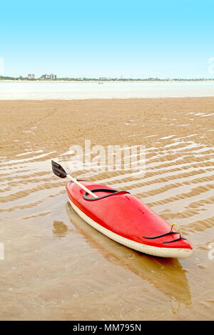 Kayak, Areia Vermelha Isola, Areia Vermelha beach, Areia Vermelha stato marino Park, Cabedelo, Paraiba, Brasile Foto Stock