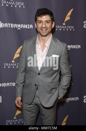 New York, NY, STATI UNITI D'AMERICA. 9 maggio 2018. Tony Yazbeck presso gli arrivi per 63dramma annuale Desk Awards Nominees Reception, Friedmans, New York, NY, 9 maggio 2018. Credito: Derek Storm/Everett raccolta/Alamy Live News Foto Stock