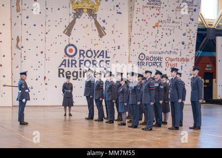 Honington, UK. Il 10 maggio 2018. RAF Honington Preperations per le nozze di S.A.R. il principe Henry del Galles e la Sig.ra Meghan Markle Credito: Jason Marsh/Alamy Live News Foto Stock