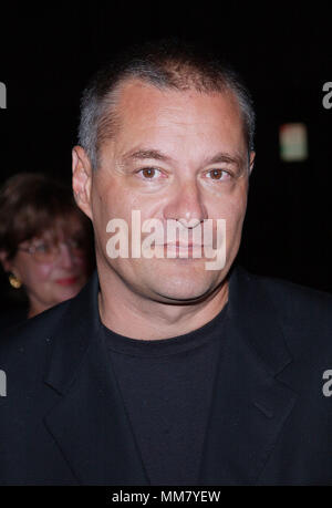 Jean Pierre Jeunet - direttore alla premiere di Amelie presso l' Academie di Motion Picture in Los Angeles. Ottobre 9, 2001.JeunetJeanPierre director17.jpgJeunetJeanPierre director17 Red Carpet Event, verticale, STATI UNITI D'AMERICA, industria cinematografica, celebrità, fotografia, Bestof, arte cultura e intrattenimento, Topix celebrità moda / Verticale, meglio di, evento nella vita di Hollywood - California, moquette rossa e dietro le quinte, USA, industria cinematografica, celebrità, movie celebrità, personaggi televisivi, musica celebrità, fotografia, Bestof, arte cultura e intrattenimento, Topix, headshot, verticale, una persona, da Foto Stock