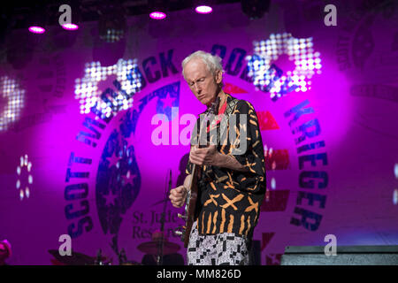 Robbie Krieger giocando alla decima edizione Medlock Krieger tutti i concerti di star & Golf Classic che beneficiano di St. Jude per bambini Ospedale di ricerca, Agosto 27, 201 Foto Stock