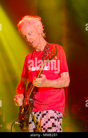 Robbie Krieger giocando alla decima edizione Medlock Krieger tutti i concerti di star & Golf Classic che beneficiano di St. Jude per bambini Ospedale di ricerca, Agosto 27, 201 Foto Stock