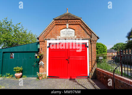 La vecchia stazione di fuoco costruito nel 1831 nella nuova Alresford, una piccola città o villaggio in Hampshire, Inghilterra meridionale, Regno Unito Foto Stock