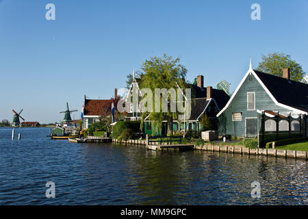 Riverside di Zaanse Schans, Paesi Bassi Foto Stock