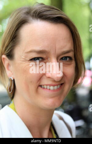 Laura Kuenssberg editor politico per BBC News fotografato con il suo consenso di Westminster a Londra il 9 maggio 2018. Talento britannico giornalisti. RUSSELL MOORE pagina del portafoglio. Foto Stock