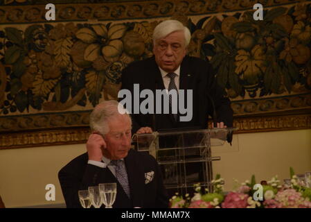 Atene, Grecia. 09 Maggio, 2018. Il presidente della Repubblica ellenica Prokopis Pavlopoulos, durante il suo discorso alla cena ufficiale in onore di Charles, Principe di Galles in Greco Palazzo Presidenziale. Credito: Dimitrios Karvountzis/Pacific Press/Alamy Live News Foto Stock