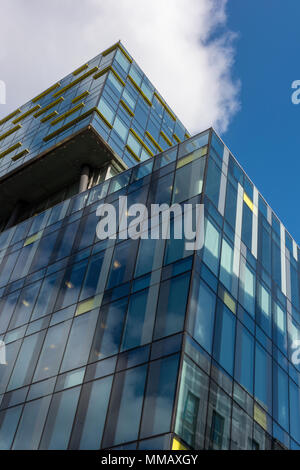 Il complesso della palestra edificio in southwark londra centrale la sede di TFL o trasporto per Londra. Moderno e Contemporaneo catilever edificio di costruzione Foto Stock