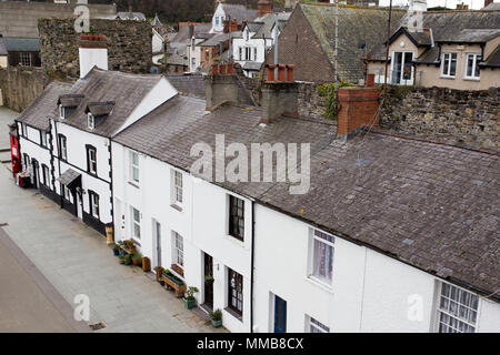 Una vista del molo a Conwy, Galles compresa la più piccola casa in Gran Bretagna Foto Stock