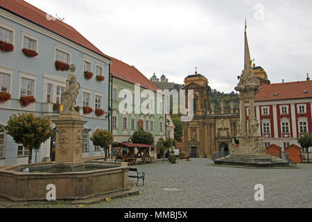 La piazza principale della città vecchia di Mikulov, Moravia del Sud, Repubblica Ceca Foto Stock