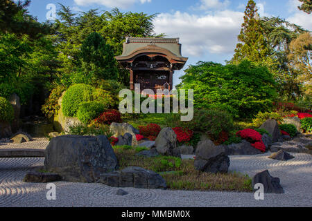 Un affascinante fotografia del giardino giapponese di Kew Gardens, Londra, Inghilterra Foto Stock